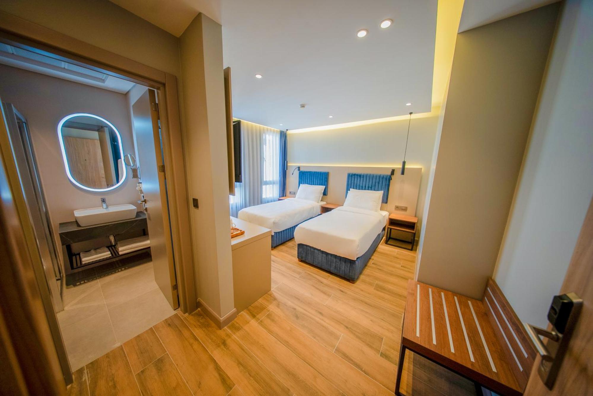 The Palm Bosphorus Hotel 伊斯坦布尔 外观 照片